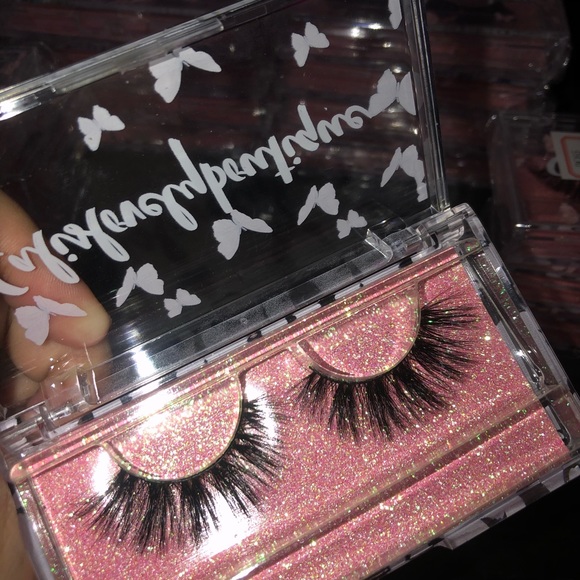 my own eyelashes 🦋💗 these are 5 different styles - Picture 7 of 7